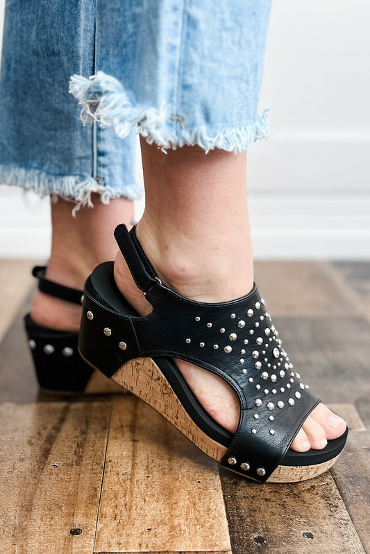 Studded Wedge