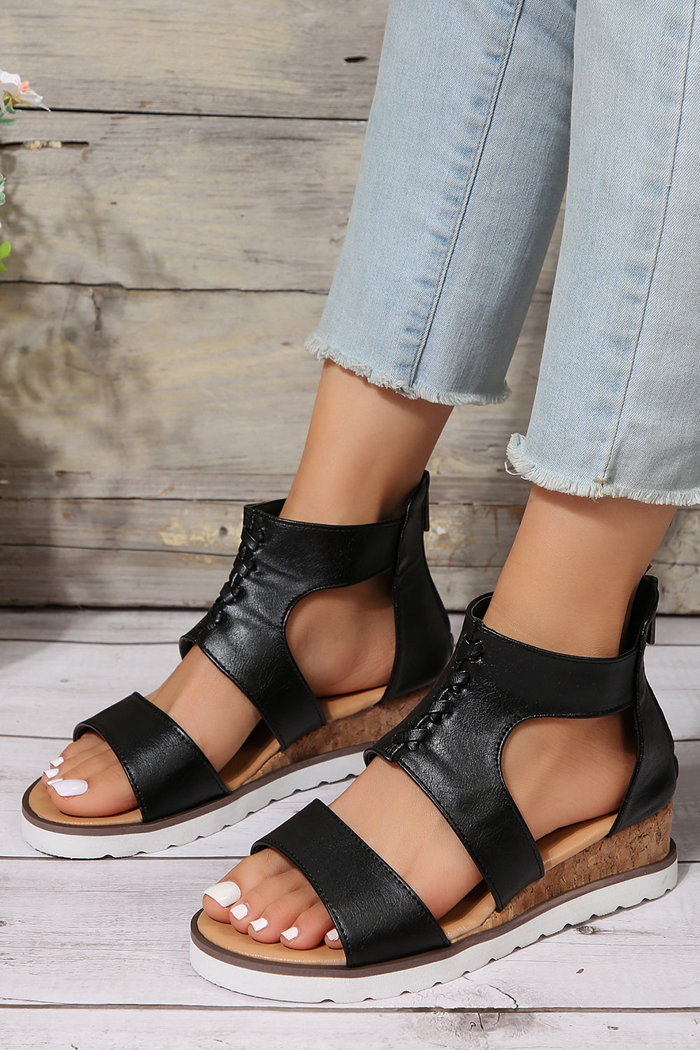 Crisscross Gladiator