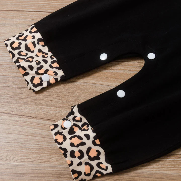 Leopard Christmas