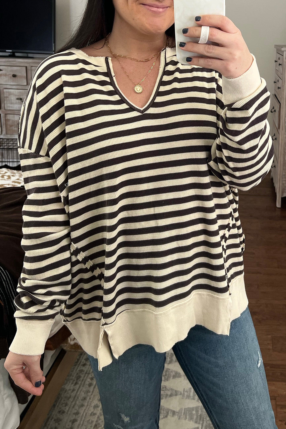 Black & White Ribbed V Neck