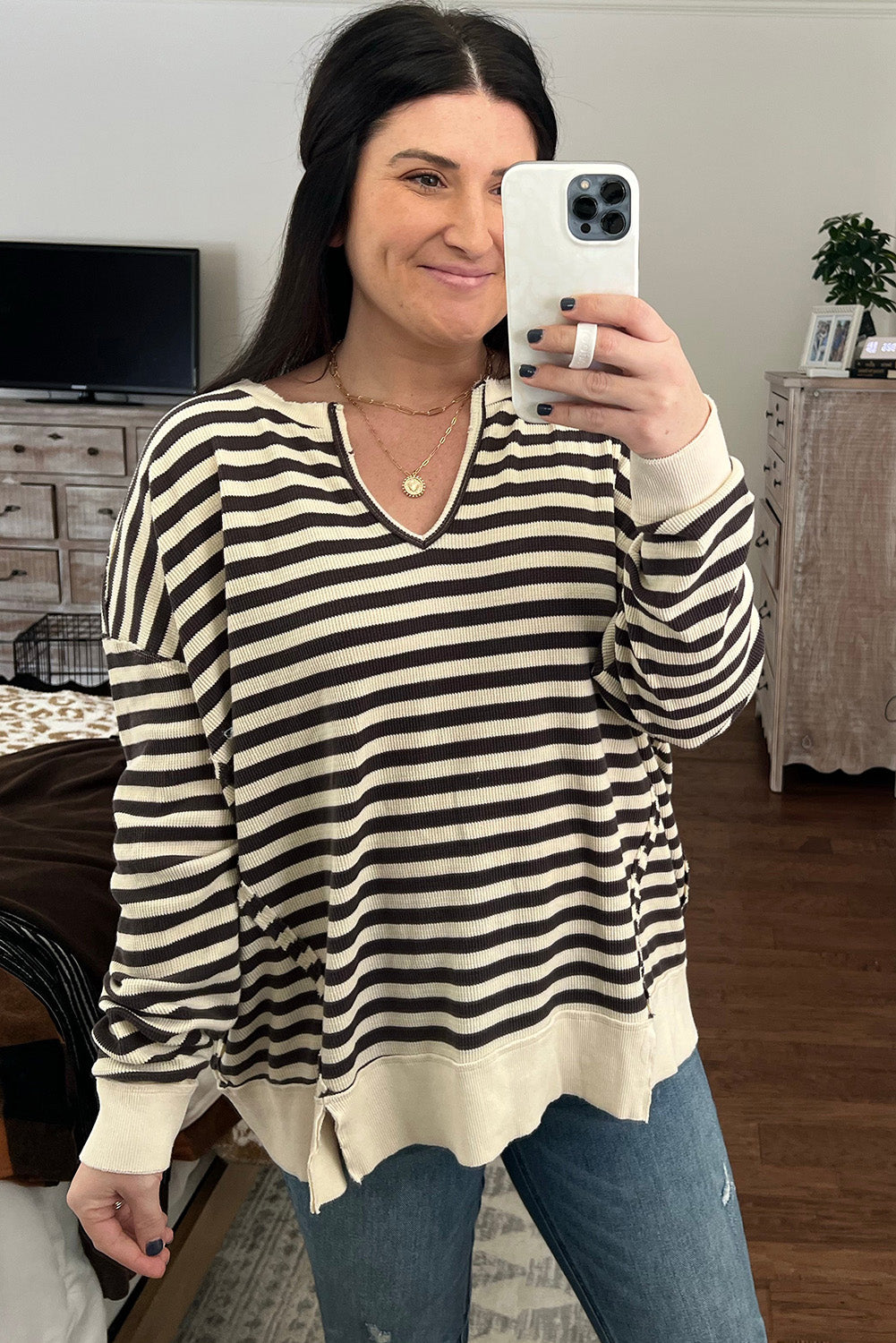 Black & White Ribbed V Neck