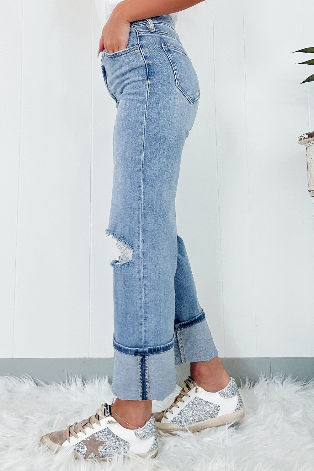 Asymmetric Jeans